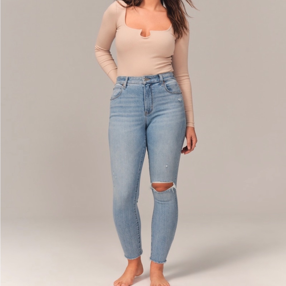 Abercrombie & Fitch Curve Love High Rise Super Skinny Ankle Jean